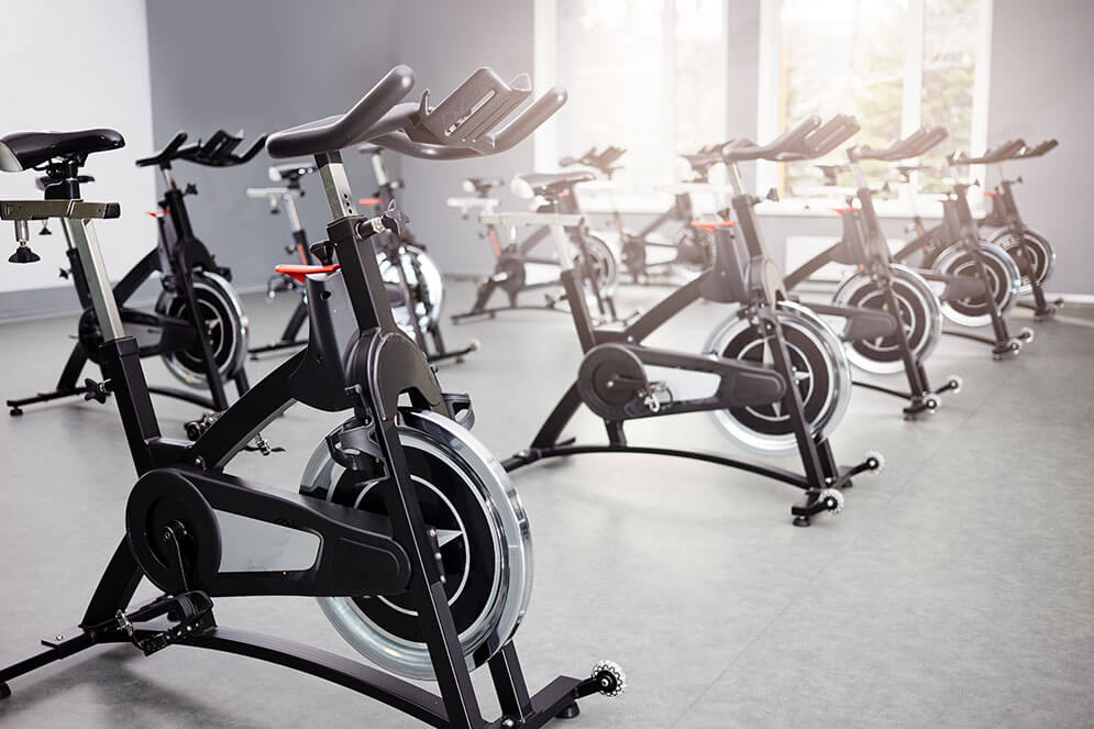 A room with spin bikes